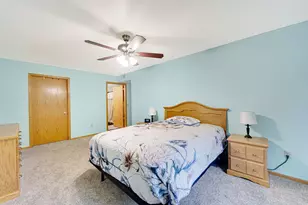 1926 Parknoll Ln, Port Washington, WI 53074 - Photo 12