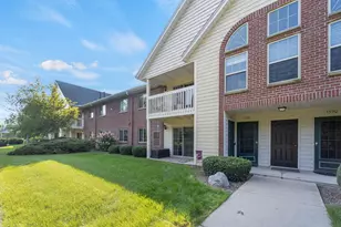 1926 Parknoll Ln, Port Washington, WI 53074 - Photo 2