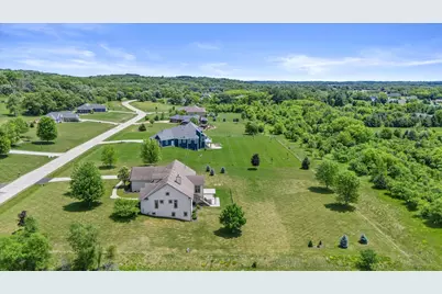 S99W33205  Genevieve Dr, Mukwonago, WI 53149 - Photo 40