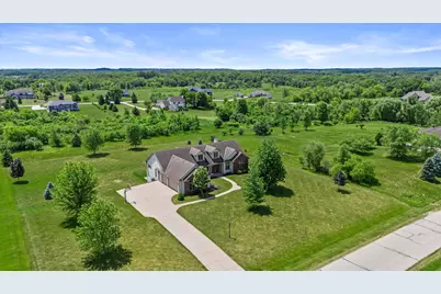 S99W33205  Genevieve Dr, Mukwonago, WI 53149 - Photo 38