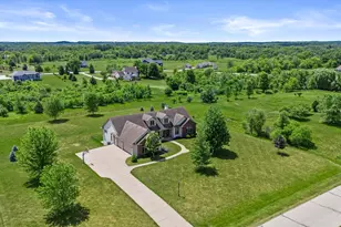 S99W33205 Genevieve Dr, Mukwonago, WI 53149 - Photo 38