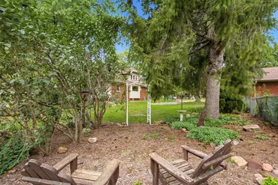 1919 W Marne Ave, Glendale, WI 53209 - Photo 36
