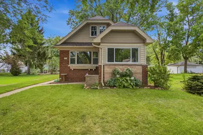 1919 W Marne Ave, Glendale, WI 53209 - Photo 1