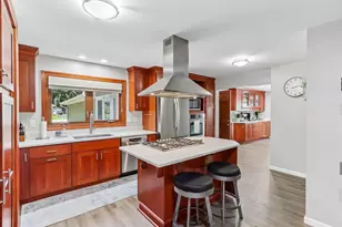 4515 Beverly Ln, Pleasant Prairie, WI 53142 - Photo 8