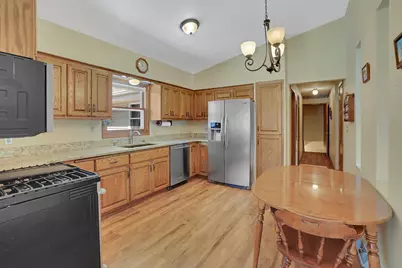 4495 S Church Dr, New Berlin, WI 53151 - Photo 10