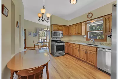 4495 S Church Dr, New Berlin, WI 53151 - Photo 8