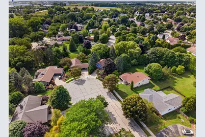 4004  Greenwood Ct, Sheboygan, WI 53081 - Photo 32