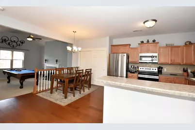 1033  Hastings Ct #202, Racine, WI 53406 - Photo 4