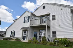 1033 Hastings Ct, Racine, WI 53406 - Photo 24