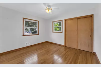 4418 S Kentucky Ave, Milwaukee, WI 53221 - Photo 18