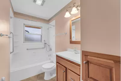 4418 S Kentucky Ave, Milwaukee, WI 53221 - Photo 22