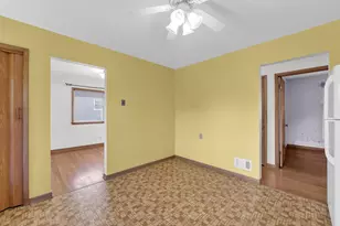 4418 S Kentucky Ave, Milwaukee, WI 53221 - Photo 12