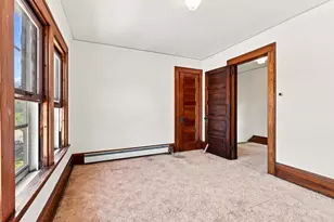909 S 15th St, Sheboygan, WI 53081 - Photo 26