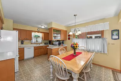4749 N 90th St, Milwaukee, WI 53225 - Photo 4