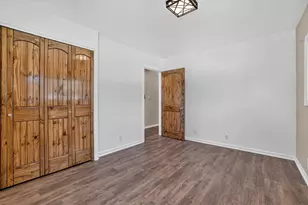 7101 W Allerton Ave, Greenfield, WI 53220 - Photo 18