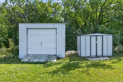 7101 W Allerton Ave, Greenfield, WI 53220 - Photo 36