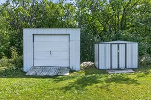 7101 W Allerton Ave, Greenfield, WI 53220 - Photo 36