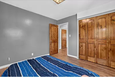 7101 W Allerton Ave, Greenfield, WI 53220 - Photo 20