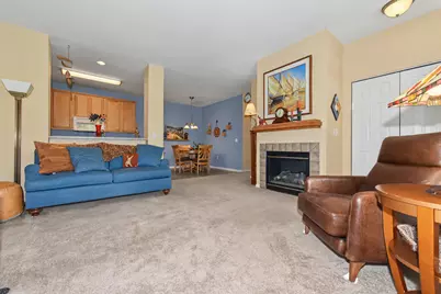 N16W26559  Meadowgrass Cir #E, Pewaukee, WI 53072 - Photo 6