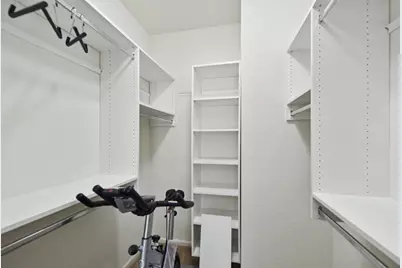 N16W26559  Meadowgrass Cir #E, Pewaukee, WI 53072 - Photo 22