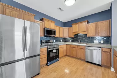 981  Hastings Ct #202, Sturtevant, WI 53406 - Photo 10