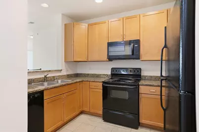 3872 S Lake Dr #301, Saint Francis, WI 53235 - Photo 4
