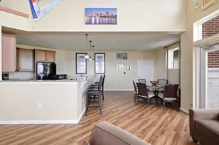 3872 S Lake Dr, Saint Francis, WI 53235 - Photo 24
