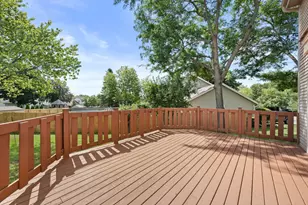 1927 Cliff-Alex Ct, Waukesha, WI 53189 - Photo 44