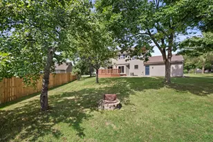 1927 Cliff-Alex Ct, Waukesha, WI 53189 - Photo 32
