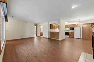 17410 W Lincoln Ave, New Berlin, WI 53146 - Photo 6