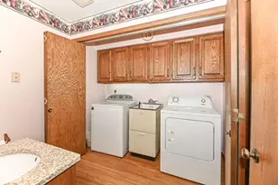2120 Autumn Dr, Racine, WI 53402 - Photo 12