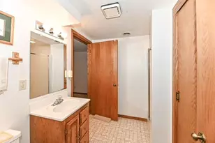 2120 Autumn Dr, Racine, WI 53402 - Photo 16