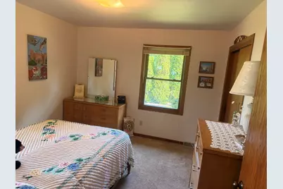 2120  Autumn Dr, Racine, WI 53402 - Photo 20