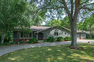 26022 Windermere Dr, Racine, WI 53185 - Photo 4