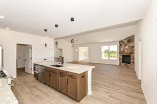 414 Manchester Dr, Williams Bay, WI 53191 - Photo 14
