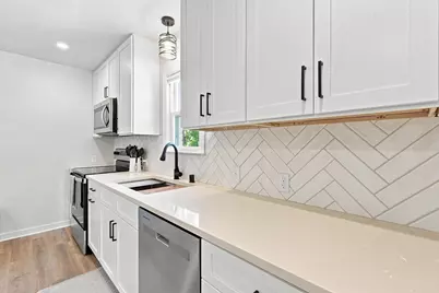 3430 N Mayfair Rd, Wauwatosa, WI 53222 - Photo 14