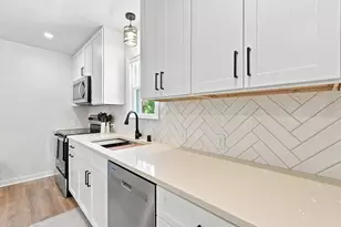 3430 N Mayfair Rd, Wauwatosa, WI 53222 - Photo 14