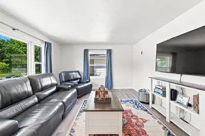 3430 N Mayfair Rd, Wauwatosa, WI 53222 - Photo 4