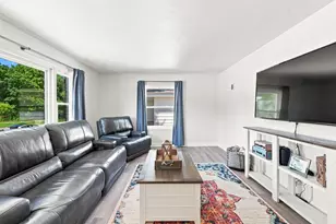 3430 N Mayfair Rd, Wauwatosa, WI 53222 - Photo 4