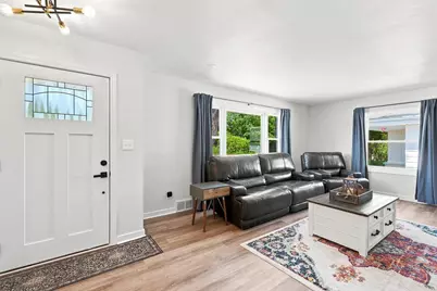 3430 N Mayfair Rd, Wauwatosa, WI 53222 - Photo 2