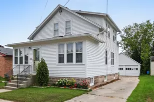 2215 11th St, Two Rivers, WI 54241 - Photo 2