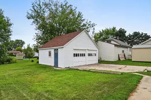2215 11th St, Two Rivers, WI 54241 - Photo 24