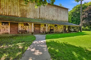 1411 W Washington Ave, Cleveland, WI 53015 - Photo 6