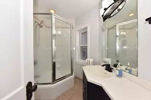 1714 E Kane Pl, Milwaukee, WI 53202 - Photo 22