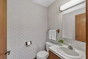 210 Riveredge Ct, Thiensville, WI 53092 - Photo 36