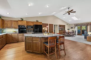 210 Riveredge Ct, Thiensville, WI 53092 - Photo 6