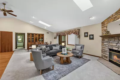 210  Riveredge Ct, Thiensville, WI 53092 - Photo 16