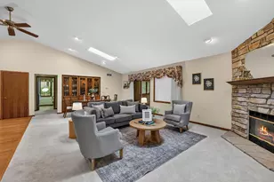 210 Riveredge Ct, Thiensville, WI 53092 - Photo 16