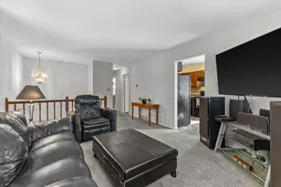 4445 Erie St, Racine, WI 53402 - Photo 4