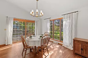 7727 W Maple Ridge Ct, Franklin, WI 53132 - Photo 6
